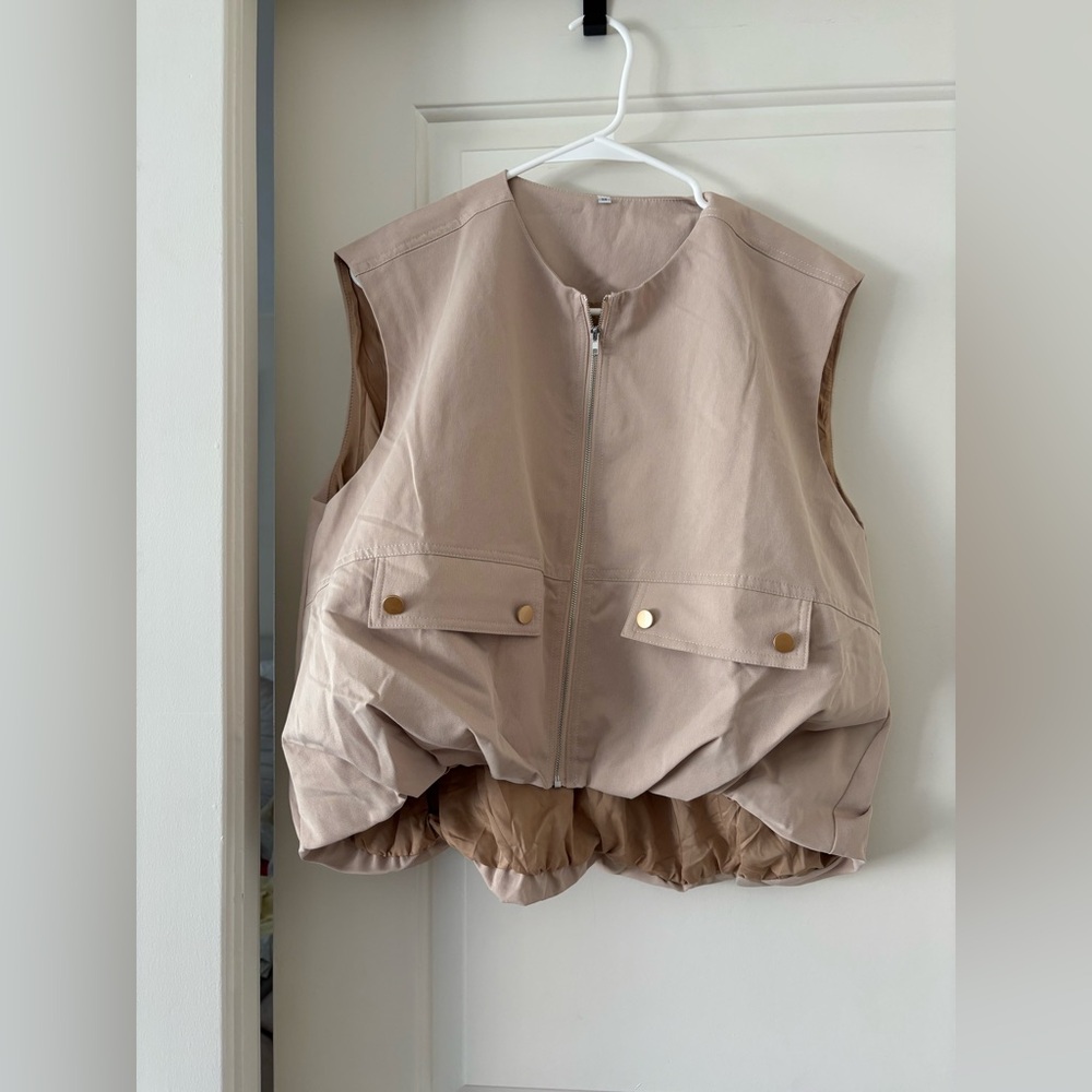 Elegant Co Ord Two Piece perfect for a safari - Picture 7 of 10